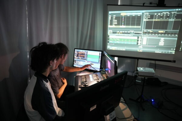 Consoles EOS - Régisseurs lumière/vidéo / ©Nadia L - ISTS